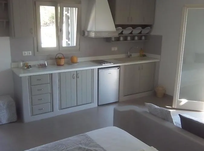 Notos 4* Schoinoussa