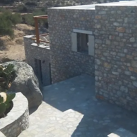 Notos فندق مبيت وإفطار Schoinoussa
