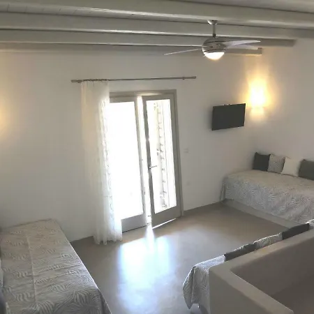 Notos Bed and Breakfast Σχοινούσα